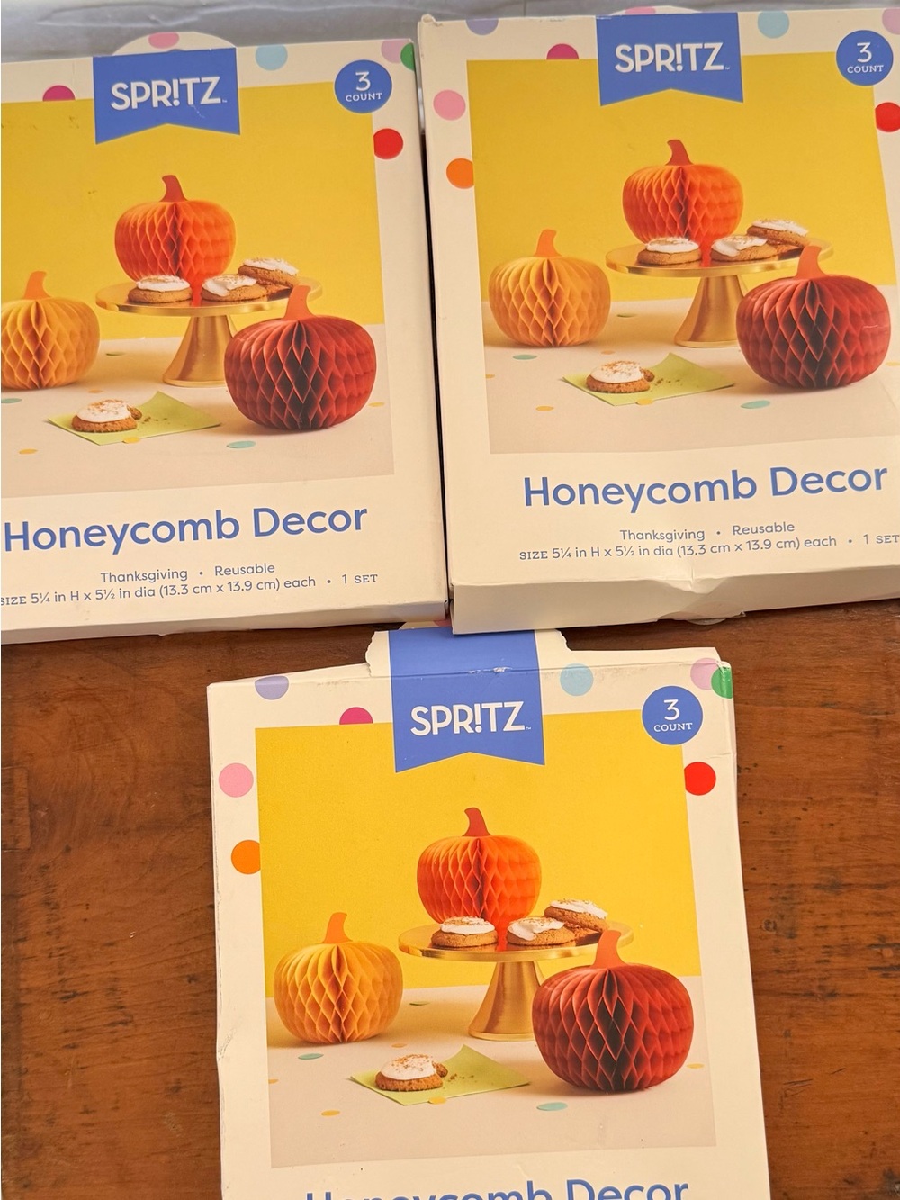 Spritz Honeycomb Pumpkin Table Decorations in Orange and Red